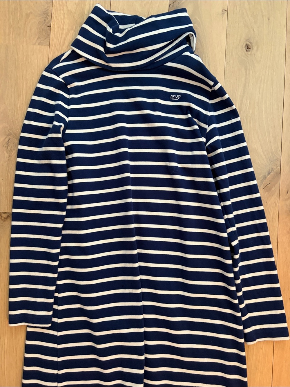 Vineyard Vines Turtleneck Long sleeve dress **Read description